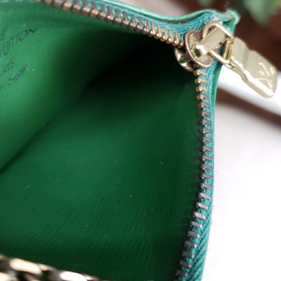 Authentic Louis Vuitton Cles Epi - Picture 4 of 5